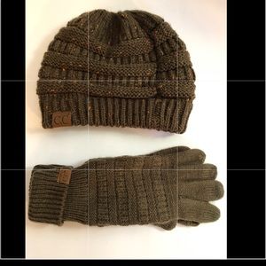 CC BEANIE HAT AND GLOVES